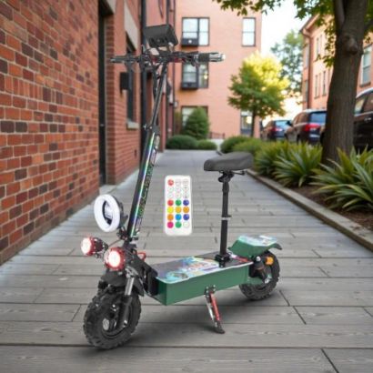 صورة سكوتر T05 الكهربائي 2000 واط – تصميم رياضي مع إضاءة قابلة للتخصيص